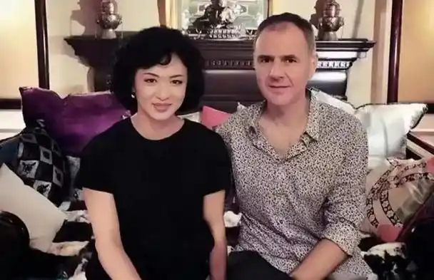 金星刚刚宣布复婚首次公布离婚原因