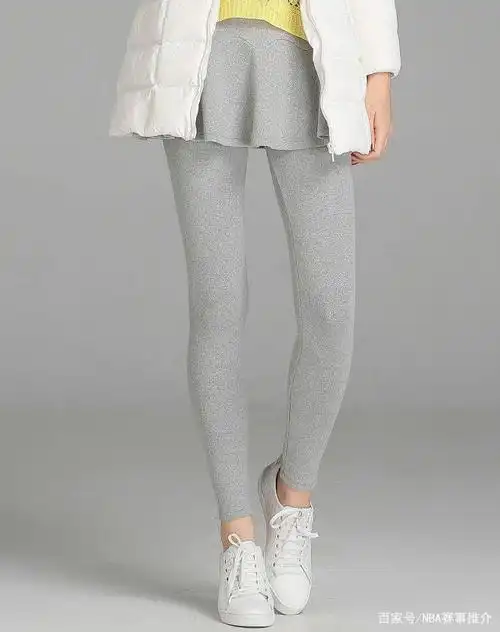 灰色打底裤配什么鞋子?打底裤配什么上衣好看?