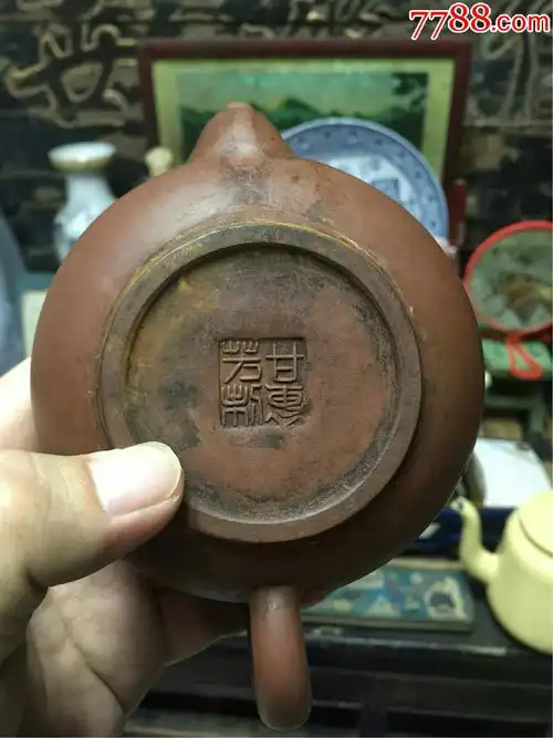甘惠芳款老紫砂壶