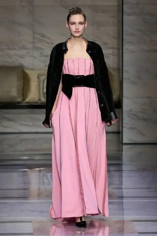 2023秋冬时装周##头排云看秀##侯覚看时尚##米兰时装周##大秀直击