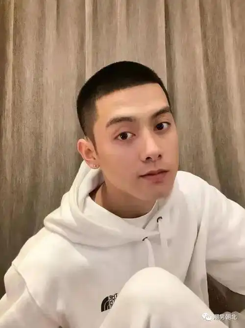 男生夏天最帅气的"短发",剪这3款就够了,完美提升颜值|发型|寸头|减龄