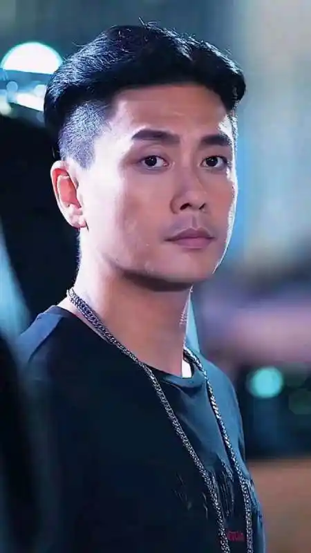 黄宗泽 痞帅界的扛把子,气质杠杠滴#男神 #港风-度小视