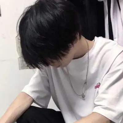 二兽成熟高冷真人魅力小众风格男头