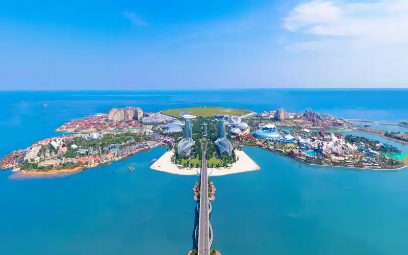 海南海花岛,拥有得天独厚的地理优势与生态环境,汇聚了全球28大热门