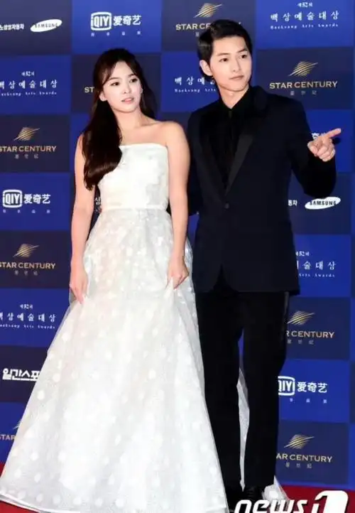 宋仲基宋慧乔将同框