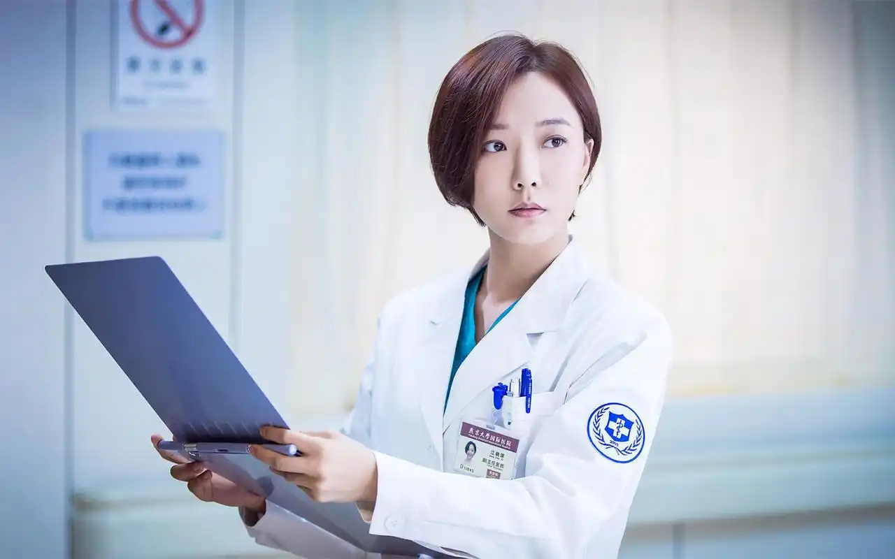 王珞丹急诊科医生人物剧照桌面壁纸