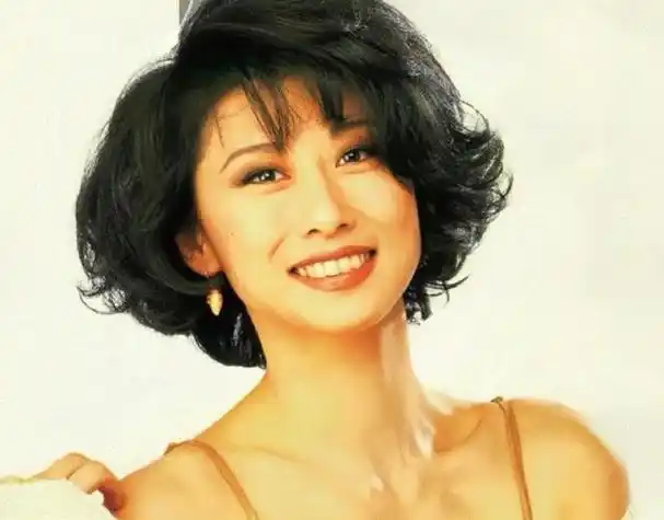 叶倩文:错过费翔后去抢闺蜜的老公,如今62岁无儿无女已经白头