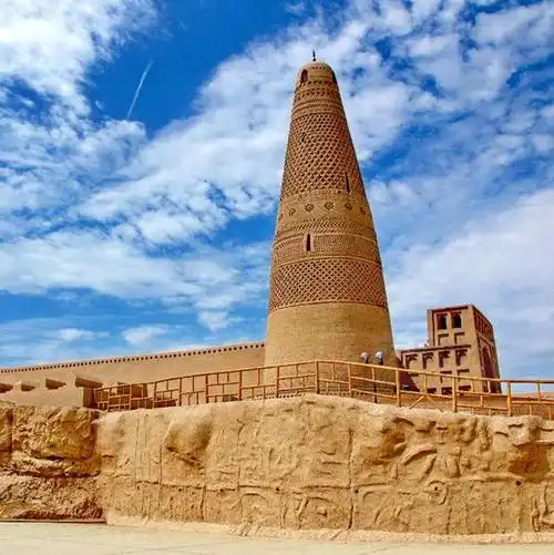 新疆名胜古迹有哪些 新疆十大名胜古迹排行榜-方日排行