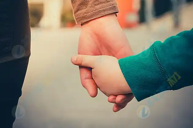 创意大手牵小手背景高清图片下载