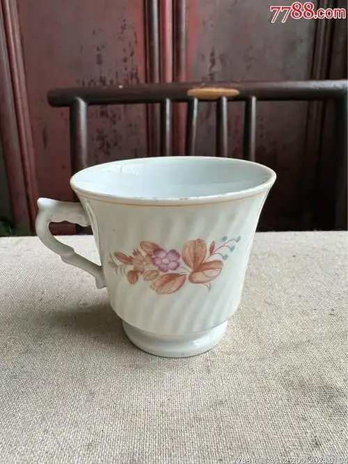 古董古玩收藏杂项近代杯子茶杯瓷器苏州日用瓷厂粉彩花卉