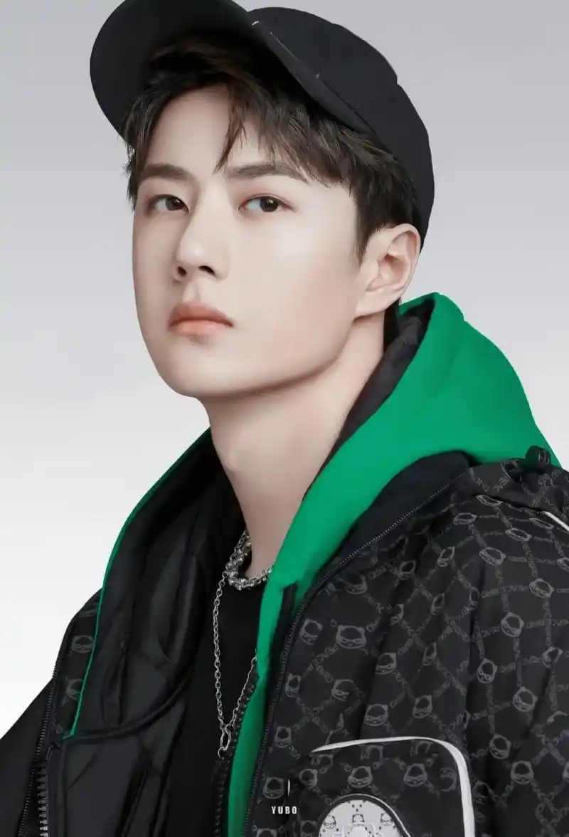 好希望回到看不见口罩的日子92@uniq-王一博 要照顾好 - 抖音