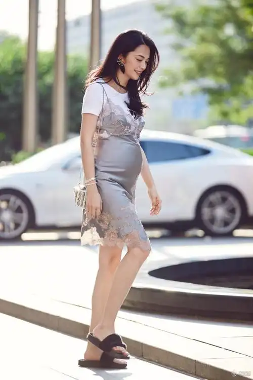 姚晨孕妇装