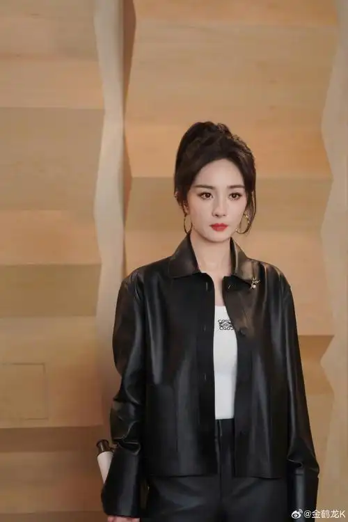 杨幂02化妆:金鹤龙019969♂15杨幂超话#杨幂##妆点东方