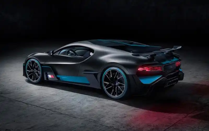 名车布加迪威龙,高清图片,电脑桌面-壁纸族