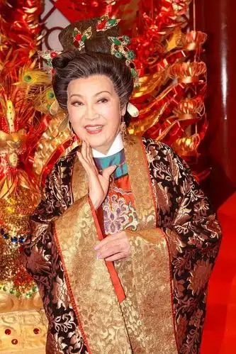 组图:香港资深艺人李香琴去世 生前旧照回顾