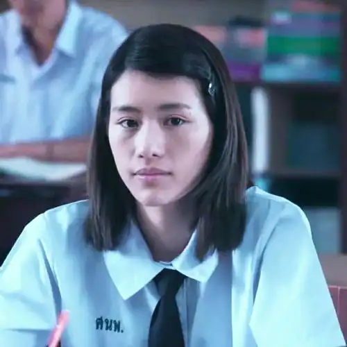 《禁忌女孩》情侣头像