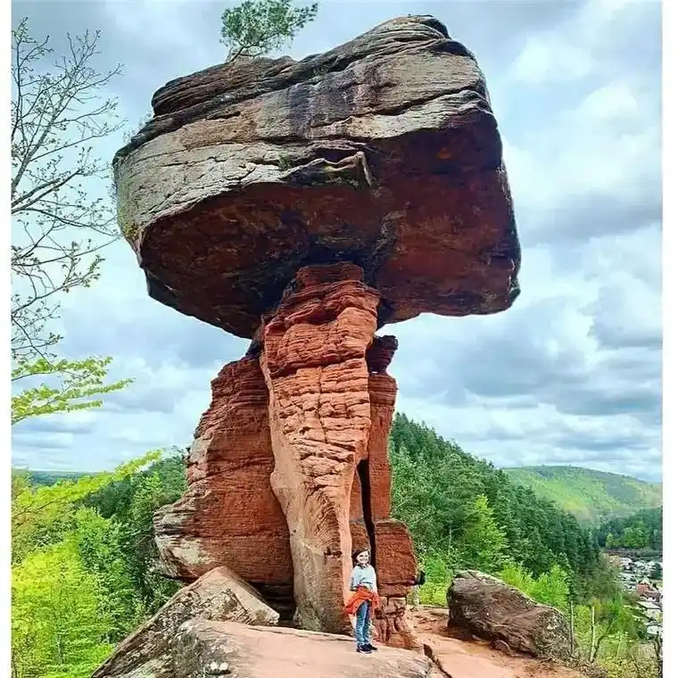 天下奇石.大自然的鬼斧神工 网络图片,诺侵权,请删除 - 抖音