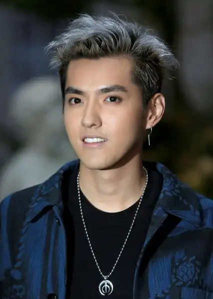 吴亦凡翻车后林俊杰被扒,原来乖是装给大家看的,还好田馥甄聪明