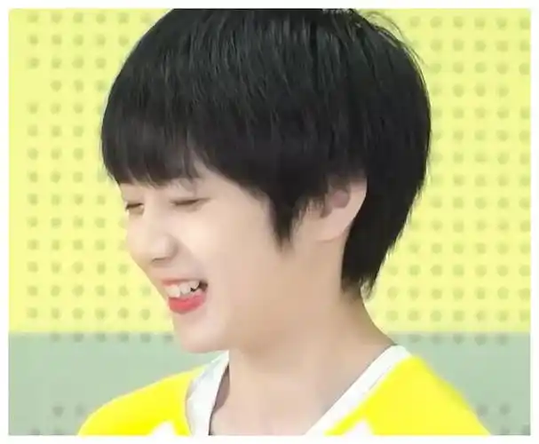 刘耀文是"等比"长大的吧:一米六的奶团子长成了一米八的狼王__财经