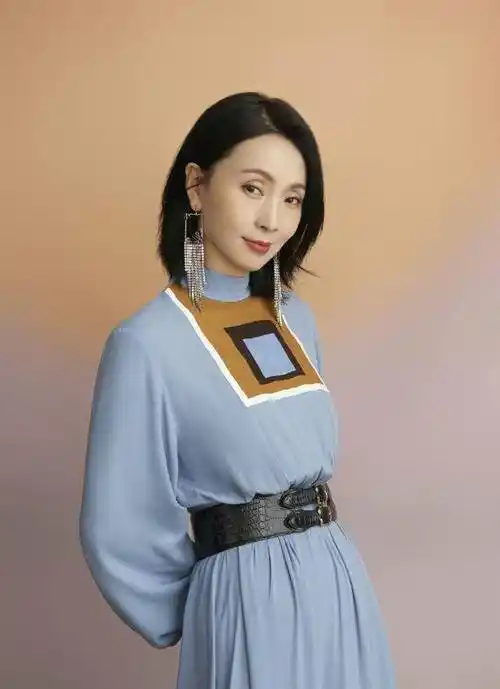 徐峥老婆小陶虹48岁了?