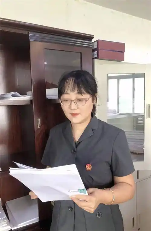 乳山市人民法院城区法庭书记员姜玉:坚守平凡岗位 书写使命担当_工作