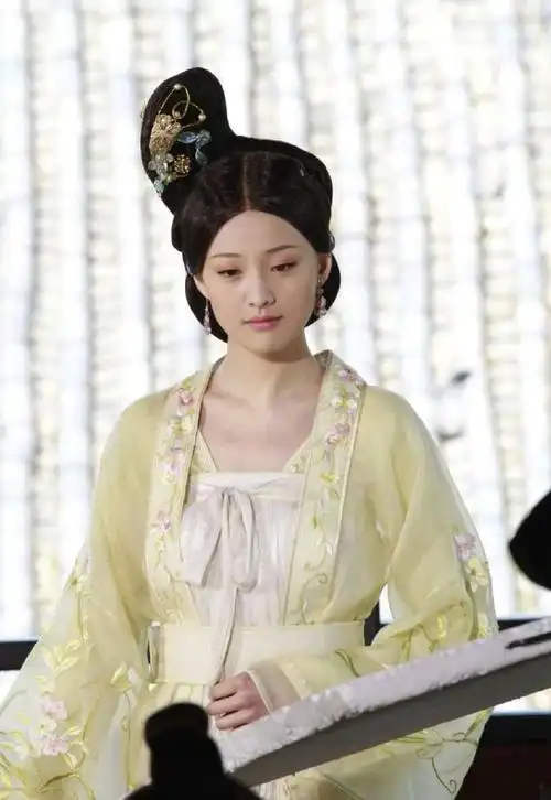 郑爽一人就能演完七仙女,并且毫无违和感,网友:仙女本仙了!