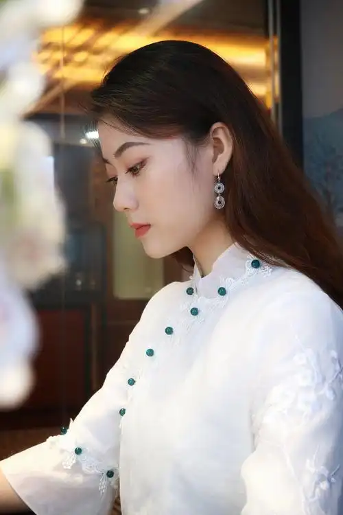 白冰翡翠人物摄影