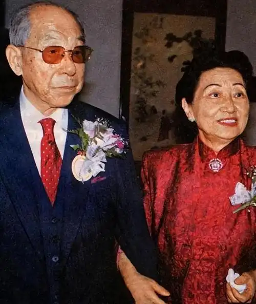 晚年张学良飞往美国