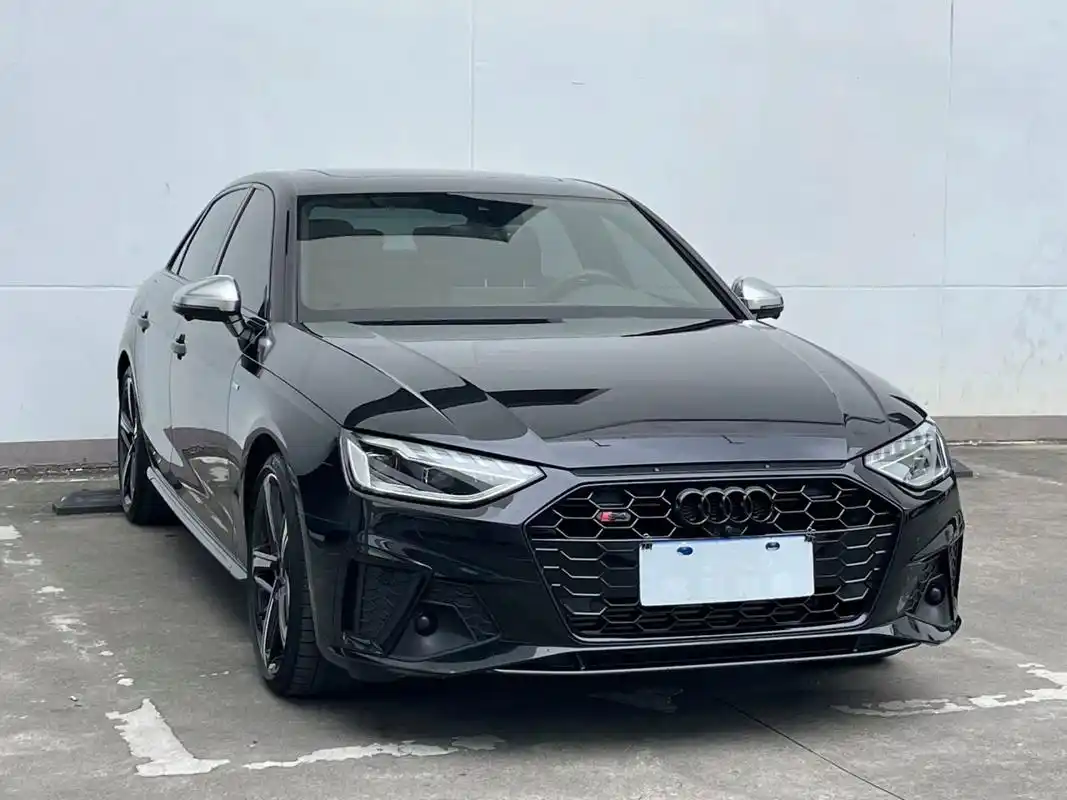 奥迪a4l 9393新款上架:2022款奥迪a4l 【车辆排量】2.