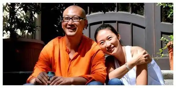 王灿的新溜翘魅力,杜淳:等会,我戴着镯子～_夫妻_丈夫_化妆