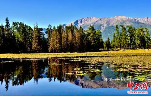 位于新疆阿尔泰山中段,地处中国与哈萨克斯坦,俄罗斯,蒙古国接壤地带