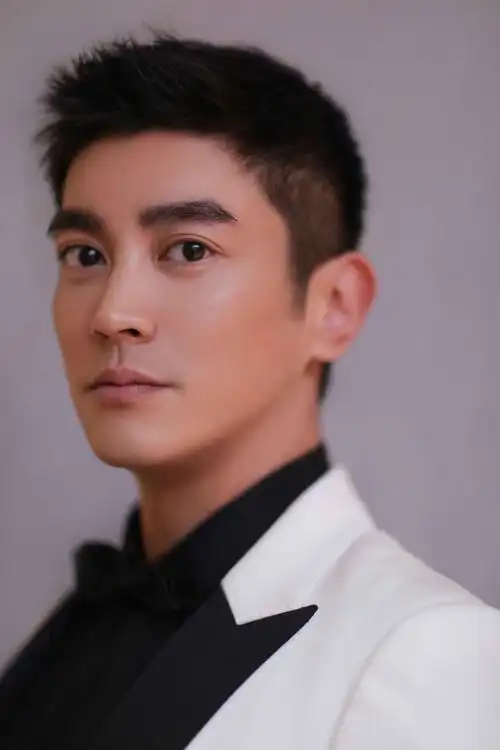 优秀青年演员杜江受邀出席东京国际电影节 展现中国影人风采