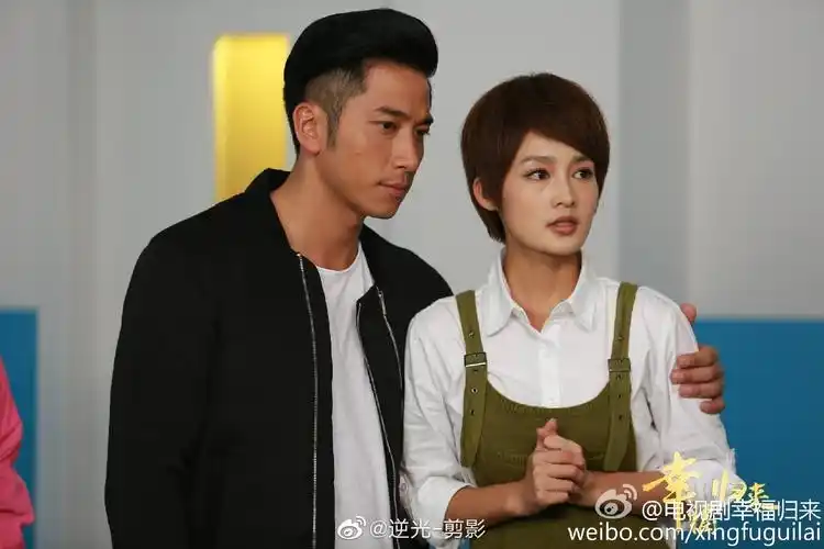 湖南卫视国庆节期间白天播放ron吴卓羲李沁主演的电视剧幸福归来