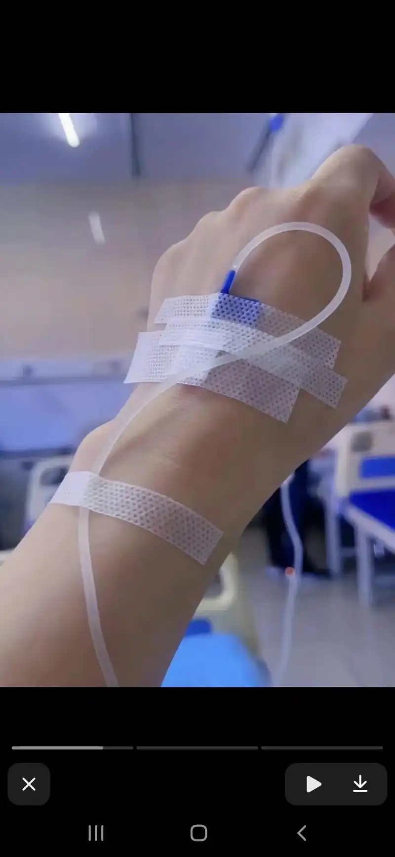 一个人输液,生病才知道自己很脆弱,没想像中的那么坚强,也会娇 - 抖音