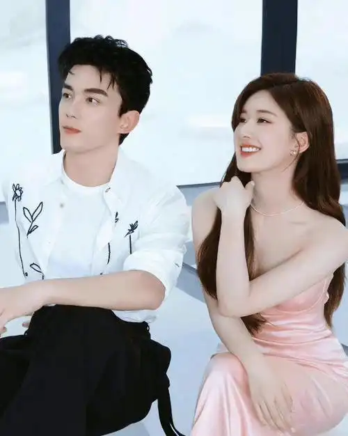 狗仔曝赵露思男友是顶流艺人两人曾合作拍过戏