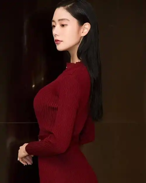 李成敏 clara lee的图片