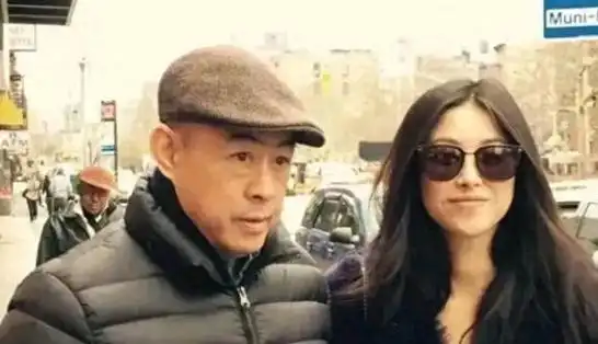 京圈3大富婆曝光,身价过百亿,坐拥北京一条街,娱乐圈只手遮天