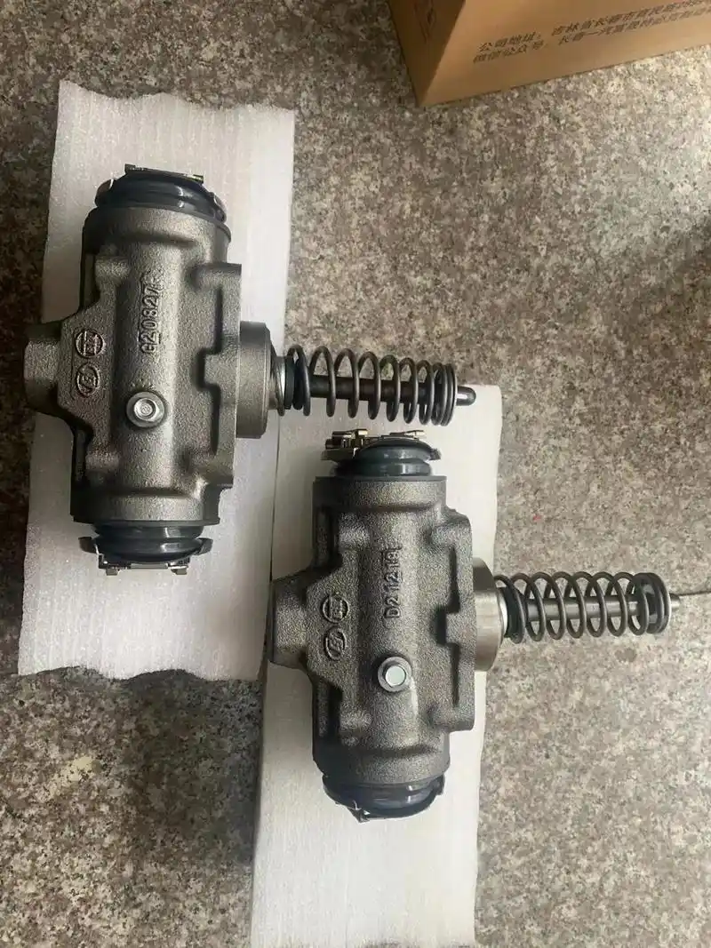 一汽解放原厂楔块,蹄铁.价格优势.#汽车配件 #配件大全 - 抖音