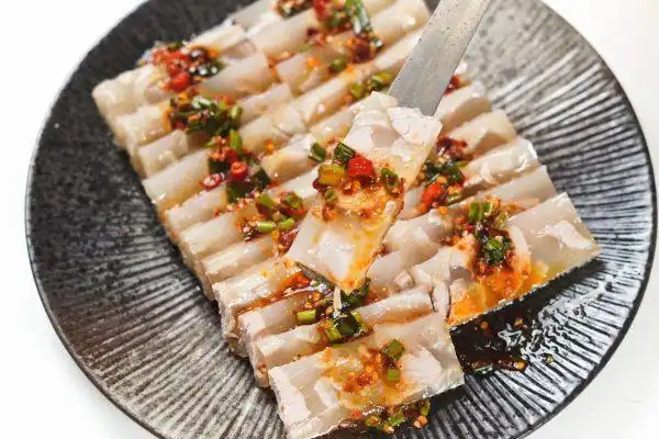 凉拌水晶猪皮冻(猪皮加瘦肉版)