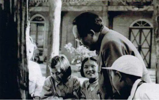 毛泽东之女李敏:泪别中南海 相夫教子度清贫