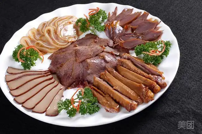 卤菜拼盘图片