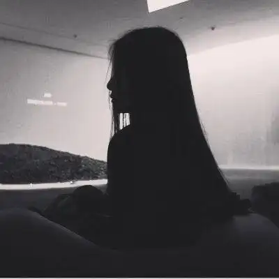 微信黑影头像女 神秘黑影人头像女图片 - 女生头像 - 潮人个性网