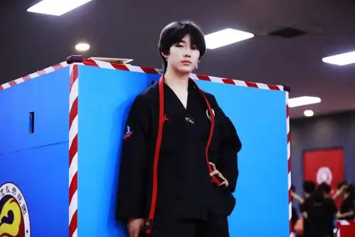 龙拳小子林秋楠长大了!携新电影《少林小子》热血来袭_跆拳道