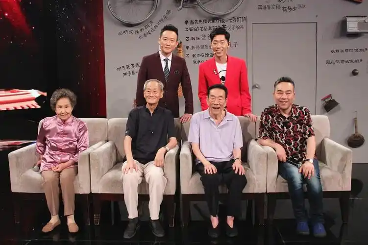 杨少华,杨议做客《笑礼相迎》 称父子档相声关系微妙难把握