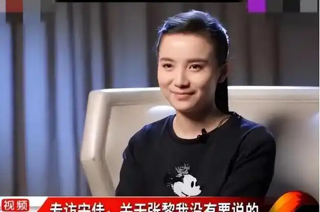 事实证明44岁不婚不育的小宋佳早已经走上了一条不归路