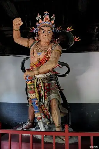 山门殿中的护法神:密执金刚和那罗延金刚