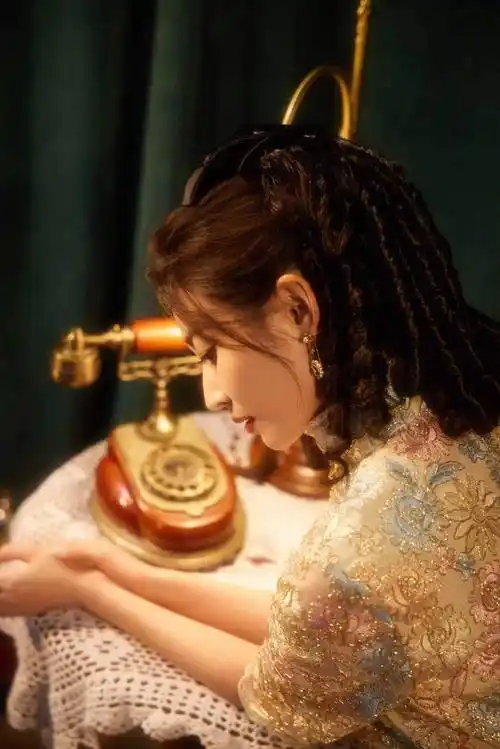 陈钰琪复古色调旗袍写真_唐嫣_一颦一笑_气质