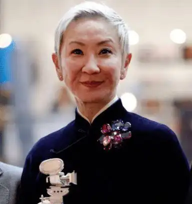 不穿奶罩的香港女郎施南生让徐克迷恋36年她到底有什么魅力