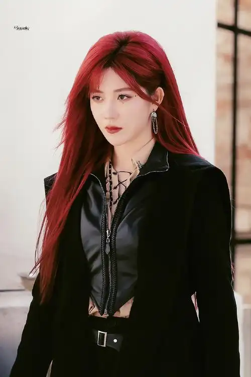 郑丹妮超话97#snh48 number one#353830393235 36