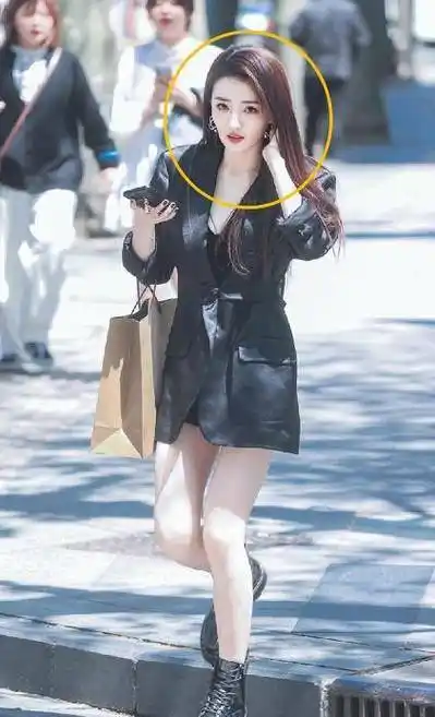 徐璐出镜生图引热议,无惧镜头直接怼脸拍,方脸也能让人过目不忘_时尚